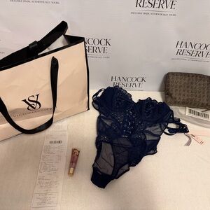 Victoria’s Secret Navy Lace Corset Teddy + Berry Flash LipGloss + PINK Pouch NWT